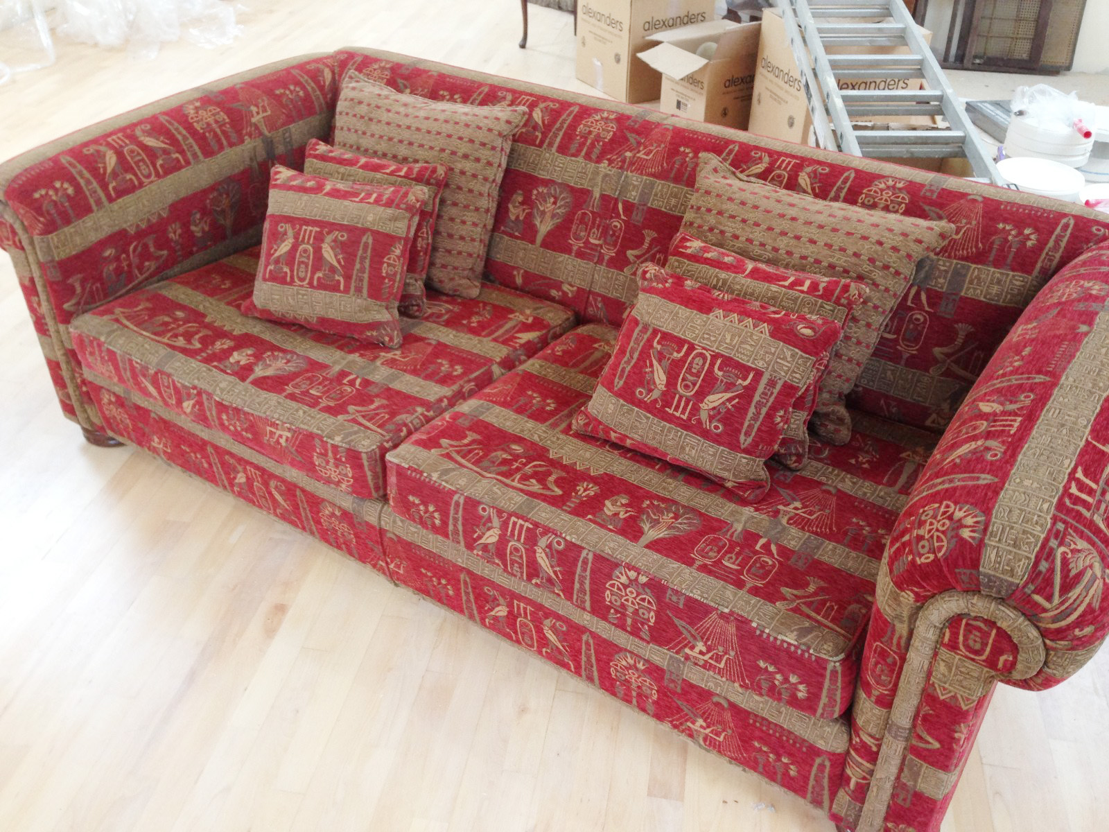 ‘Little’ seats arrive and the start of the kitchen. The gallery downstairs is coming along nicely too!